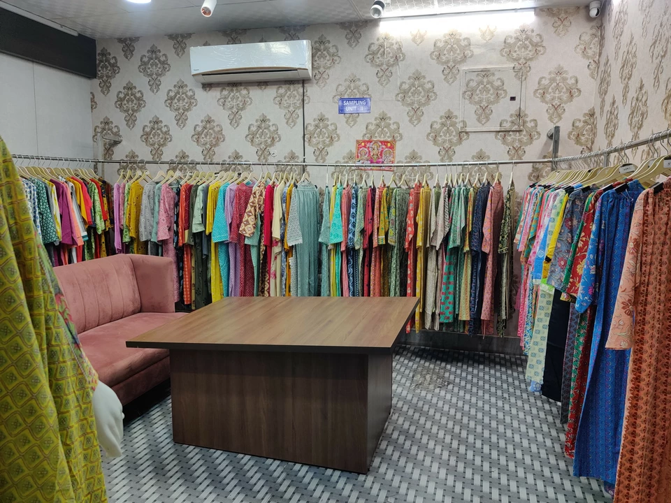 Factory Store Images of Maaysa Designer