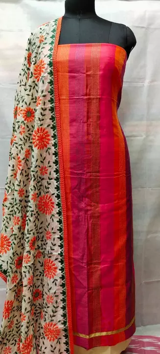 Rs  825 ( free shipping no lees)
*TOP* sillk fancy Katha lining 2.50mtr

*Bottom* cotton 2.mtr

*Dup uploaded by Aanvi fab on 1/10/2023