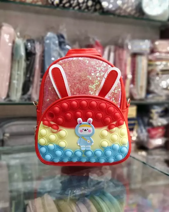 Post image Poppit Backpack
Kids item 
Slingbags 

For price, contact DEZIRE BAGS +918112201554
Resellers most welcome