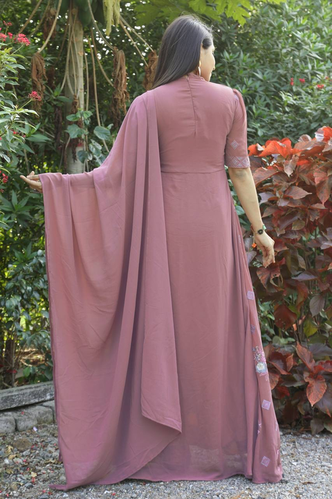 Georgette gown  uploaded by Shree Fashion Hub on 1/11/2023