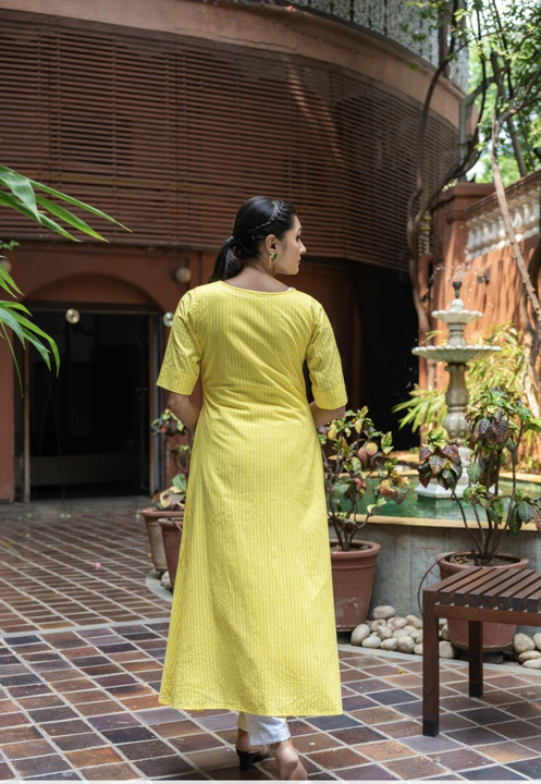Women's  yellow rayon printed kurta set uploaded by Weavllite on 1/11/2023