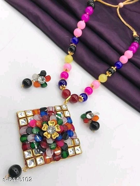 Catalog Name:*Feminine Colorful Jewellery Sets*
Base Metal: Alloy
Plating: Gold Plated
Stone Type: P uploaded by Raiyan Collections on 7/5/2020
