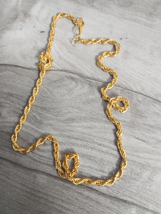Post image I want to buy 100 pieces of Golden chain . My order value is ₹1000. Please send price and products.