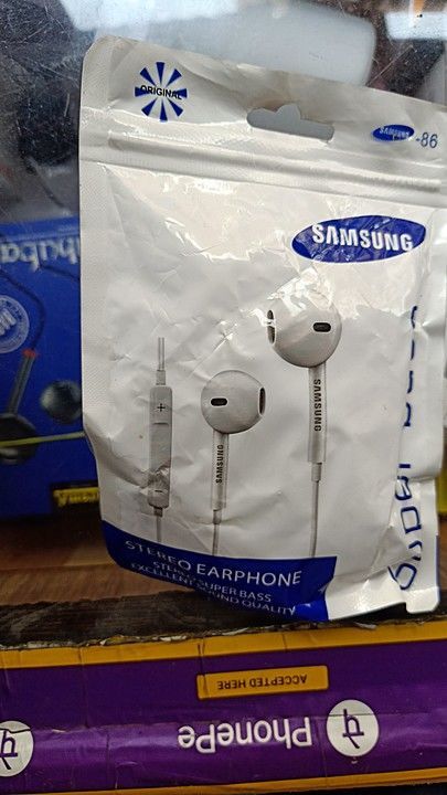 Samsung, oppo, apple buds handfree, geniou wire and sound uploaded by #Martin Factory productions on 7/5/2020