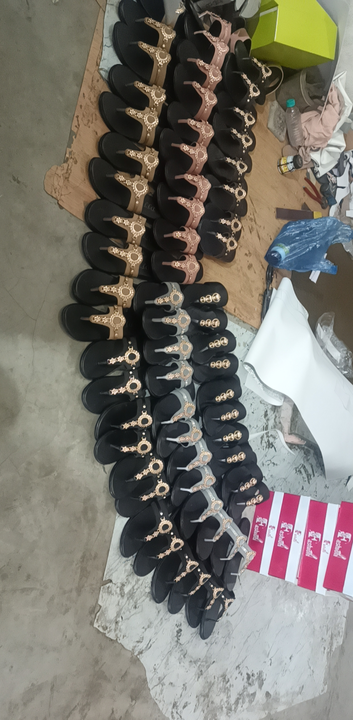 Ledies slippers  uploaded by Stark enterprises kanpur  on 1/13/2023