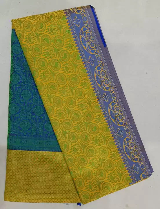 Product uploaded by Waris fabrics on 1/13/2023
