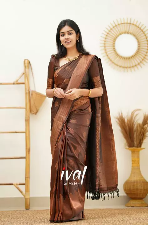 Banarasi silk saree  uploaded by Nishtha fashion on 1/14/2023