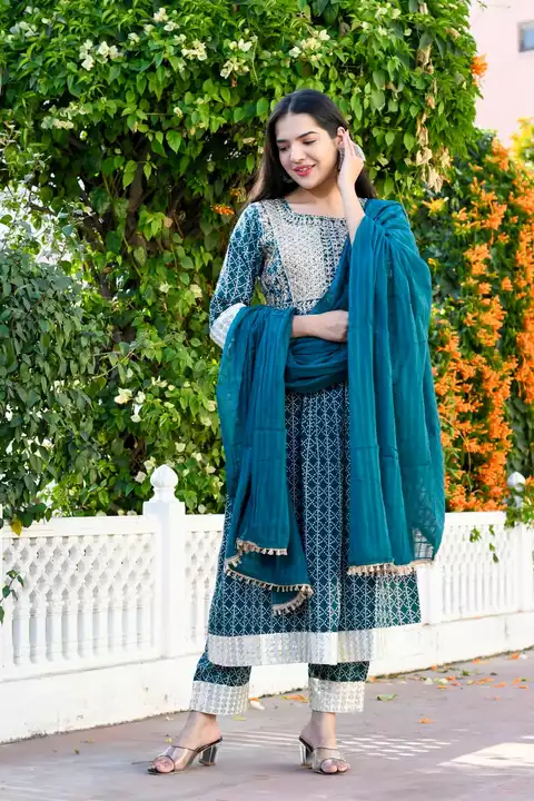 Letast 3 pc dupatta set with embroidery work for women  uploaded by Pakhi creation on 1/14/2023