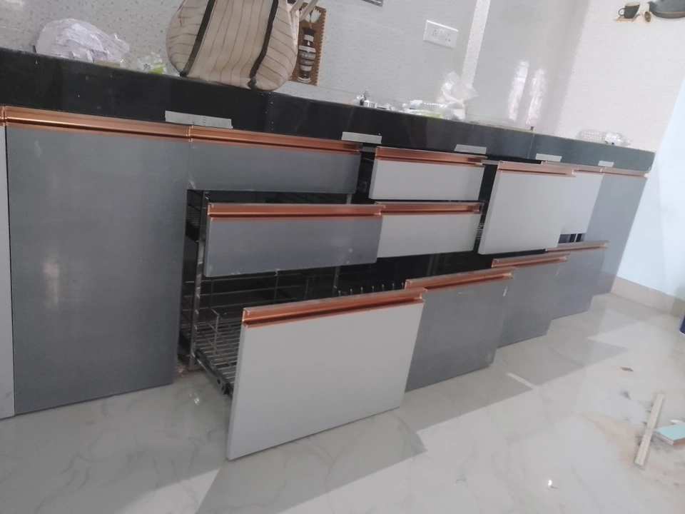 Product image with price: Rs. 30000, ID: modeller-kitchen-550105f6