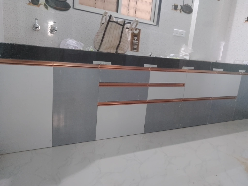 Modeller kitchen  uploaded by Narmada kitchen decor.Modular kitchen all design/ on 1/14/2023