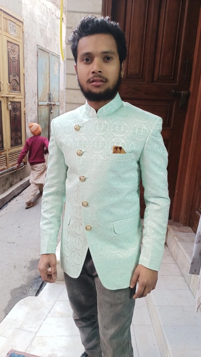 कोट  uploaded by Fancy tailor purkazi muzaffarnagar on 1/15/2023