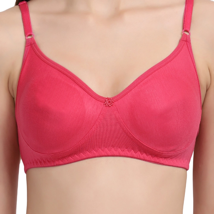 Post image This full coverage daily wear bra is made with stretchable cotton fabric and a perfect companion for women in their day to day work.