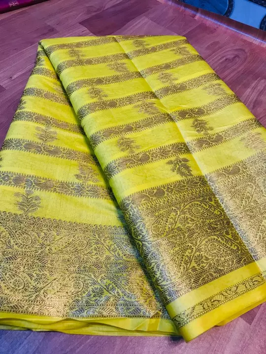 Banarashi weaving design saree with blouse  uploaded by business on 1/16/2023