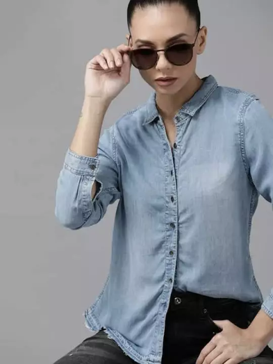 Post image Womens denim shirt and top...high quality stone washed denim shirt and top..
All size available XS to 2xL...price:-200/- pecs