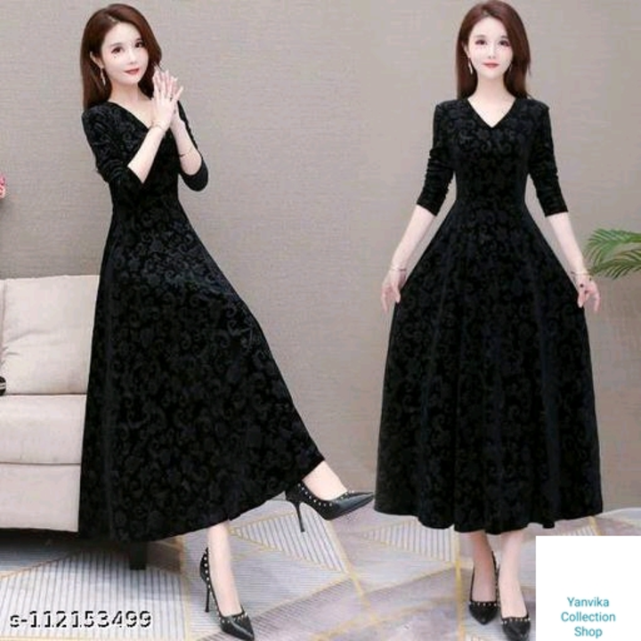 Catalog Name:*Classy Glamorous Women gowns*
Fabric: Wool
Sleeve Length: Long Sleeves
Net Quantity (N uploaded by business on 1/16/2023