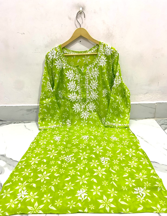 *SR Chikankari* ️

Presents 
*Mul Cotton GB Kurti* 🥰

Fabric - Mul Cotton floral
Ghass Patti Chi uploaded by Aanvi fab on 5/30/2024