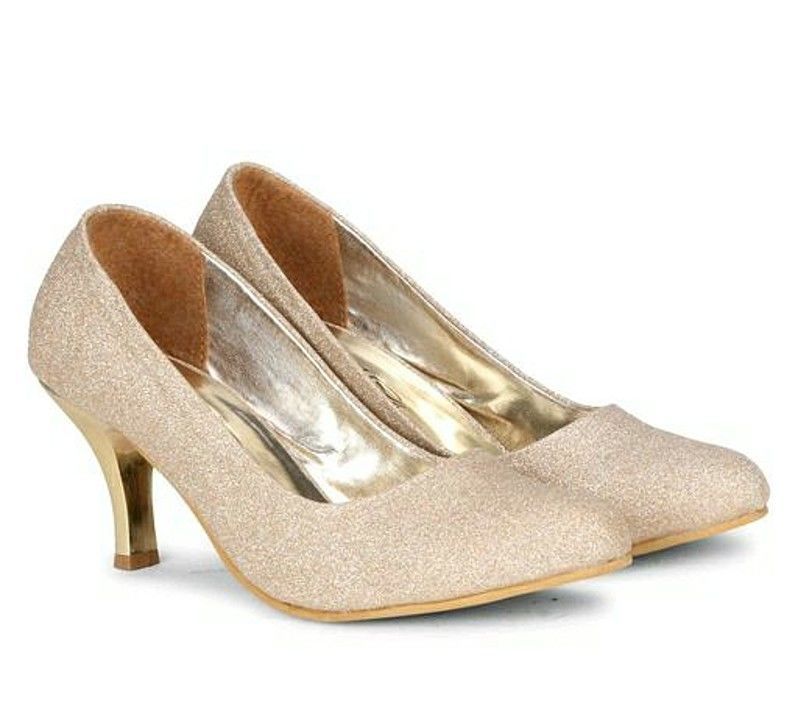 Women's heels  uploaded by business on 2/13/2021
