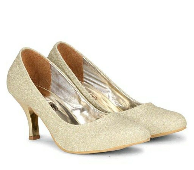Women's heels  uploaded by business on 2/13/2021