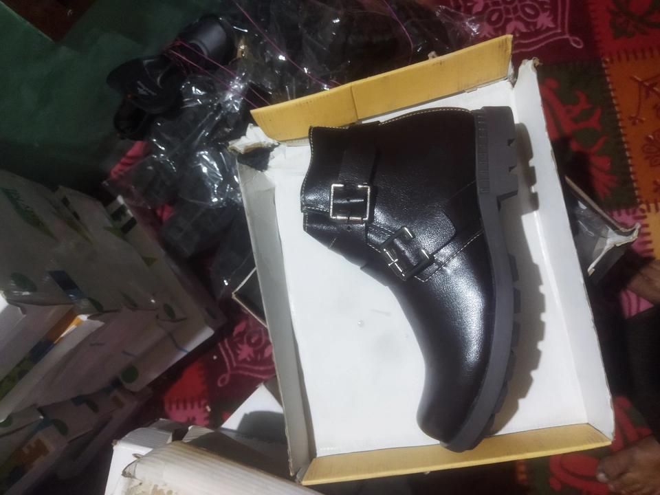 Product uploaded by Saga Shoes on 1/18/2023