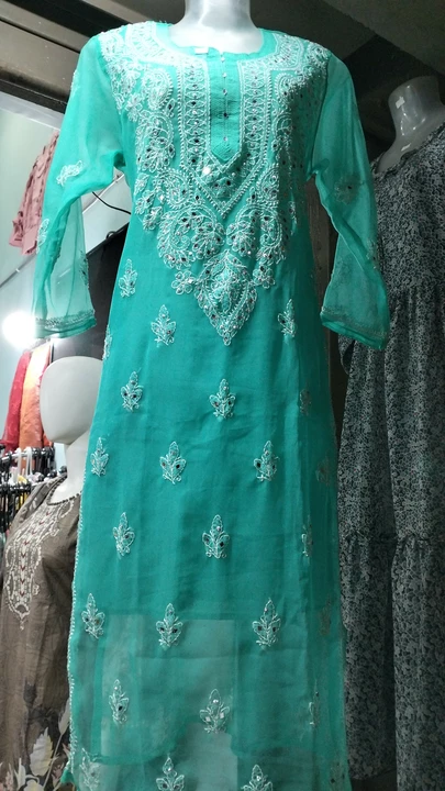 Product uploaded by Arshiya fashion Ledis suit on 1/19/2023