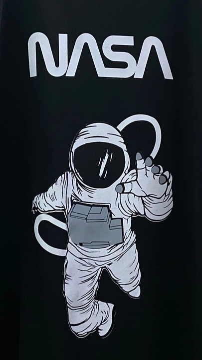 nasa t shirt  uploaded by bentrend on 1/20/2023