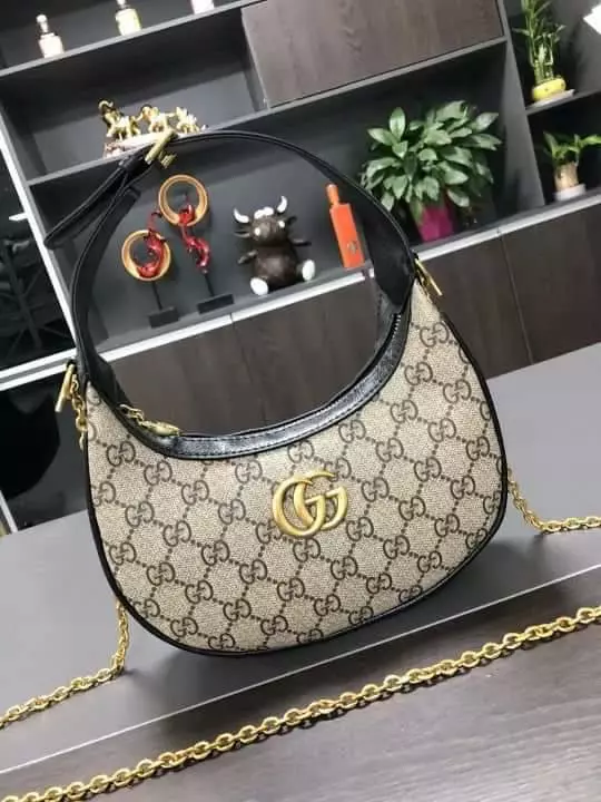 Gucci women's bags shoulder bags uploaded by GEC BAGS on 1/21/2023