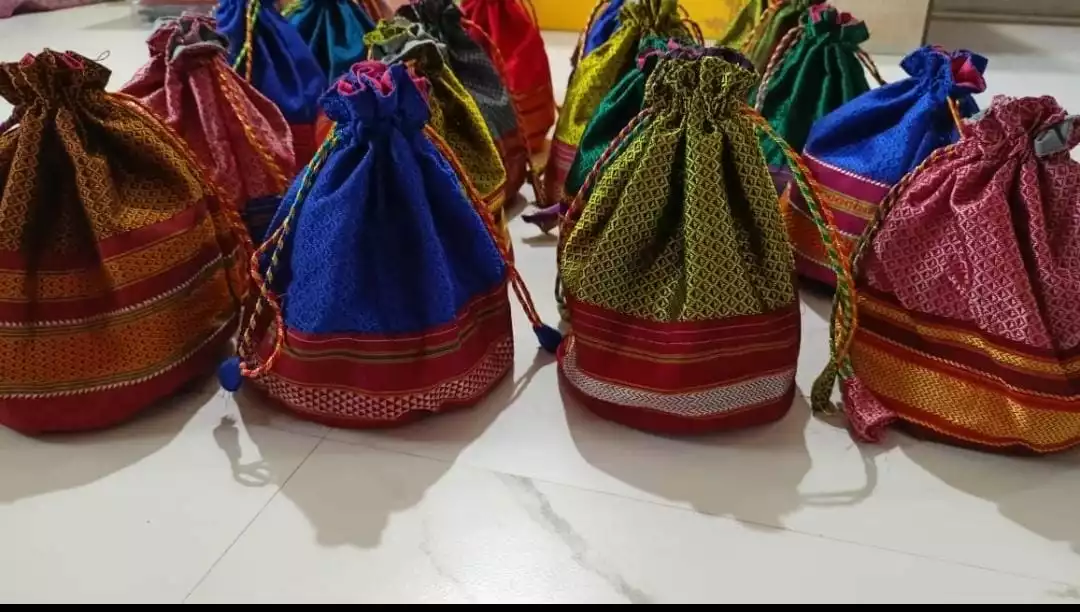 Ladies Batva purse uploaded by Y'sons bags on 5/30/2024