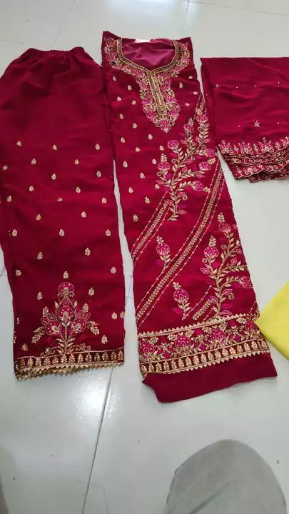 Product uploaded by SHAREQ SAREE CENTRE on 1/23/2023