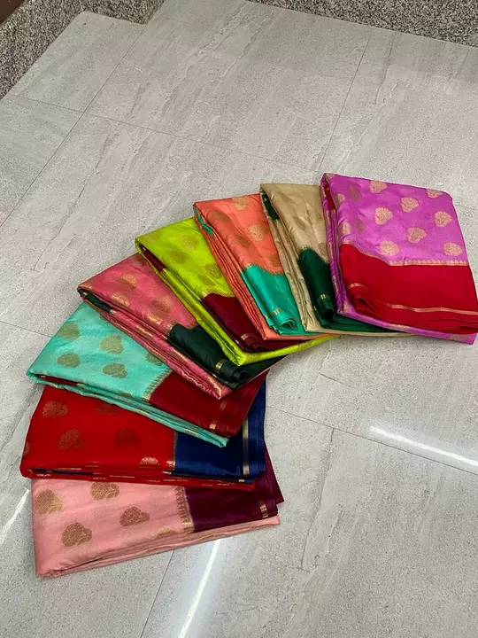 Post image New 

Banarsi fancy semi kattan silk saree 

Alwer zari viving disain 

 Blouse booti disain

Good quality best price

1400 free shiping