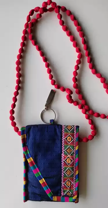 Kutchi handicrafts side purse 👜 uploaded by Roopali Fashion Hub on 1/24/2023