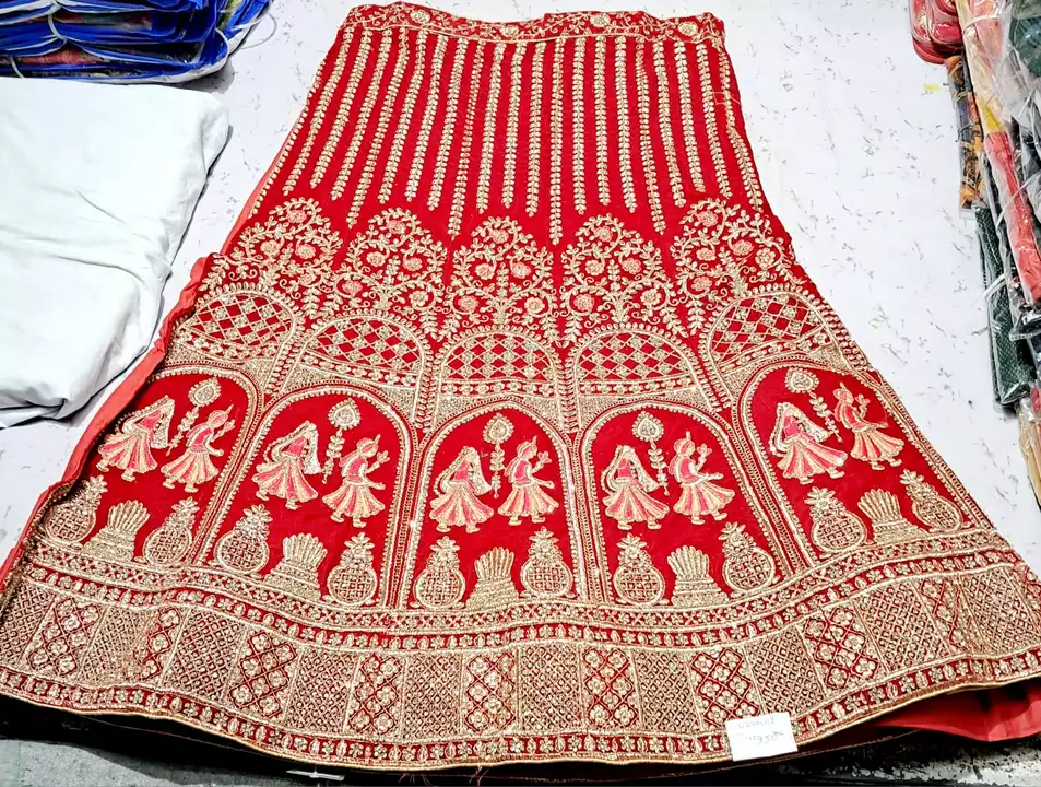 Bridal lehnga uploaded by Vaibhav textiles on 1/24/2023