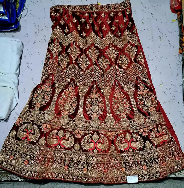 Bridal lehnga uploaded by Vaibhav textiles on 1/24/2023