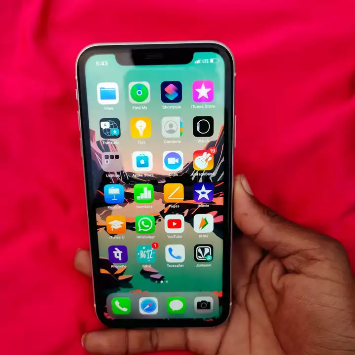 Post image I want 1 pieces of iPhone 11 at a total order value of 13000. Please send me price if you have this available.