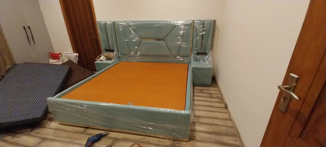 Four cushion hydronic bed uploaded by Furniture factory Ghaziabad on 1/24/2023