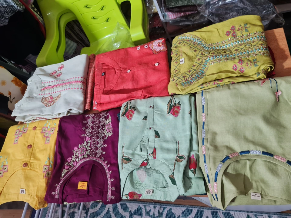 Kurti pent set only M size available  uploaded by business on 1/24/2023