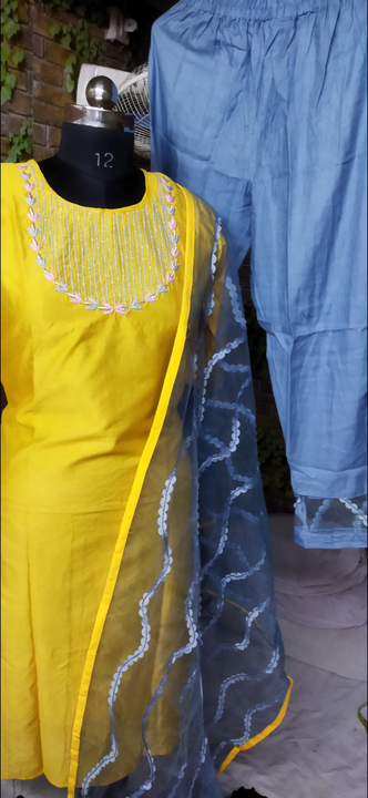 Chanderi top with dupatta & malai cotton pant. Size -40,42,44,46. Colour -3. uploaded by Pankhuri Fashion on 1/25/2023
