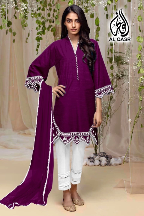 Product uploaded by Dresses , Handloom and democratic items on 1/25/2023