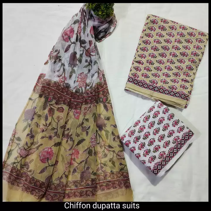 *Exclusive 🥻Beautiful colourful*Hand block print cotton Dress meterial With Chiffon Dupptta.. **Fa uploaded by Saiba hand block on 1/25/2023