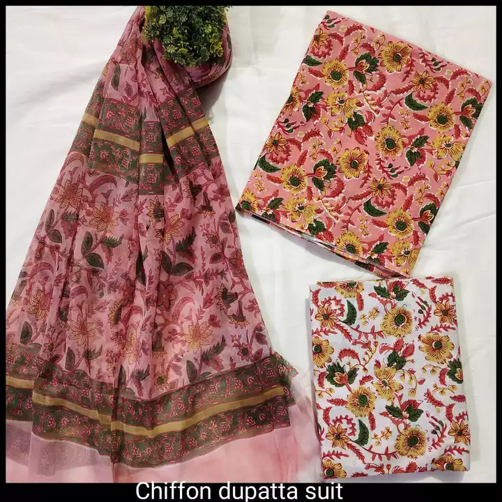 *Exclusive 🥻Beautiful colourful*Hand block print cotton Dress meterial With Chiffon Dupptta..

**Fa uploaded by Saiba hand block on 1/25/2023