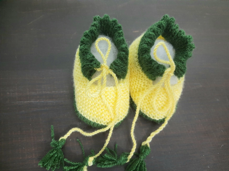 Hand knitting baby booties 6 to 12 month baby uploaded by Shweta creation on 1/26/2023