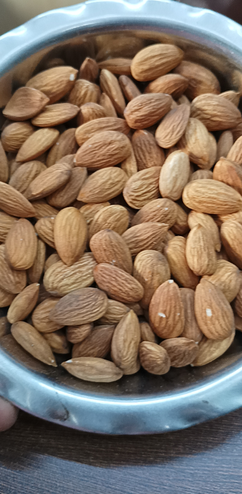 Product image of California almond   best quality   and price , price: Rs. 580, ID: california-almond-best-quality-and-price-dfb8af35