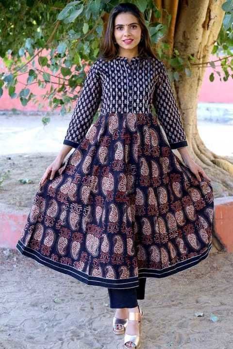Post image New Arrival
*Anarkali* Kurti set 
*Bagru* Hand block print with *natural dye and Dabu* 
With mulmul dupatta

*Size*:38-46
*Kurti length*:48
*Kurti flair*: 3.5 to 3.7mtr with 18 Kali
*Dupatta* : 2.5 mtr
*Pant length*:38
*Sleeve*: 17


*Price with dupatta* ₹1600 +shipping
More updates and all information please contact me whatsapp 9950448001