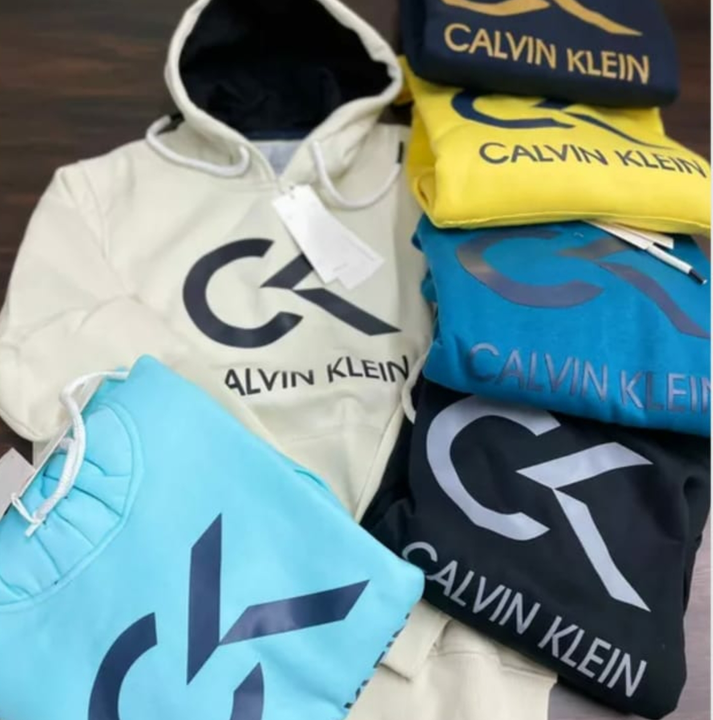 Post image He sent another colours and waste low quality product ..i have selected Calvin klein ..he sent other product road side market jaise maall