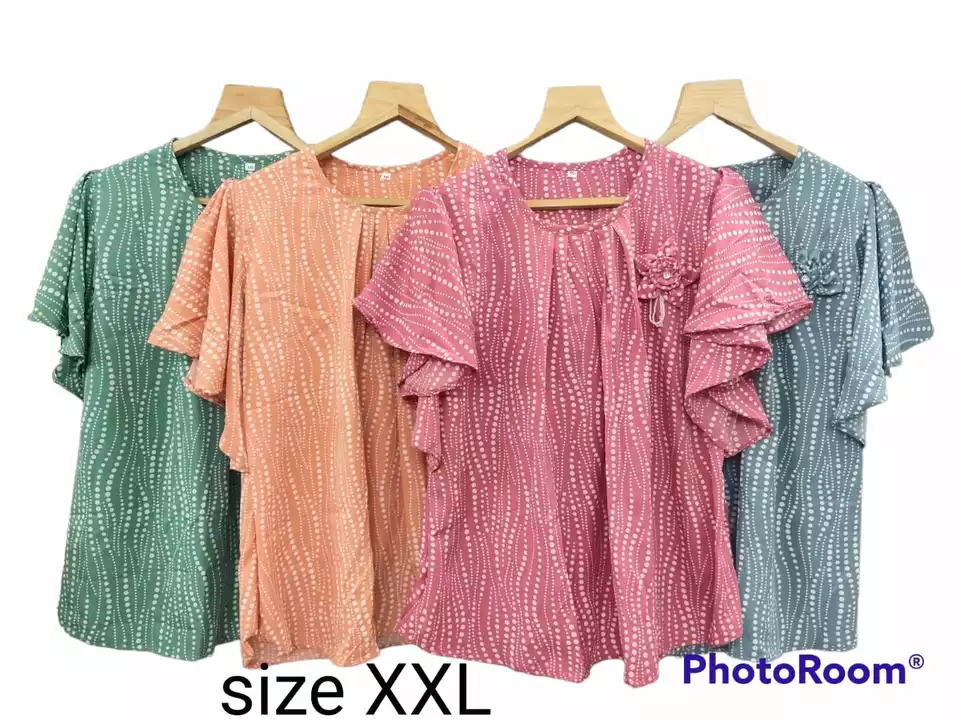 XXL TOPS uploaded by business on 1/30/2023