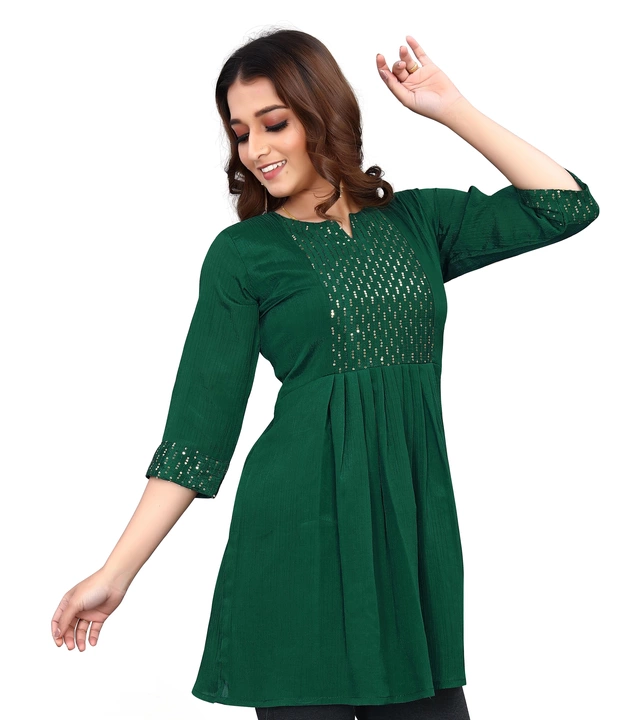 WOMAN GREEN DRESS uploaded by business on 1/30/2023