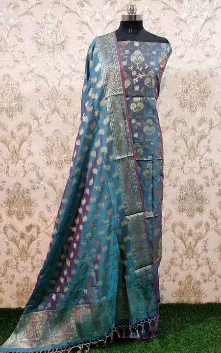 Product uploaded by Banarsi saree suit on 1/30/2023
