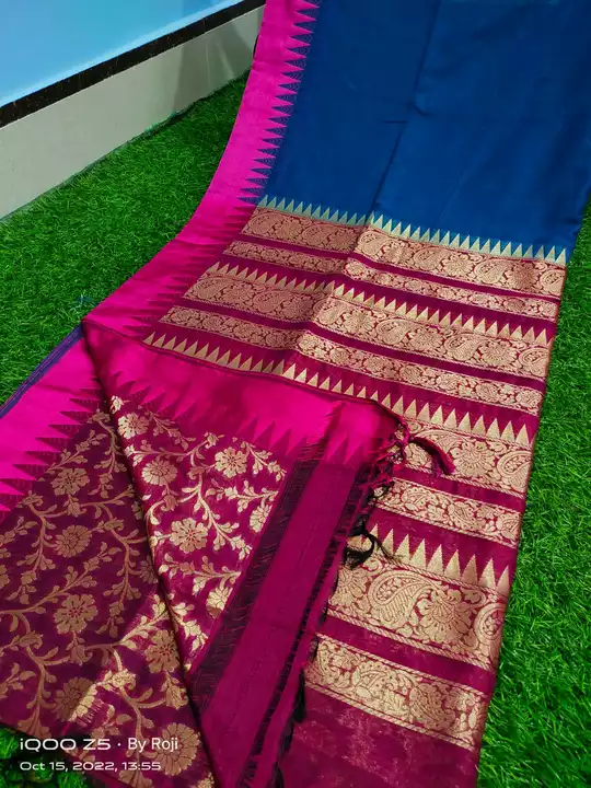 Post image *Bridal party wear collection*

Pattu gadwal banarasi patli pallu design saree 


*Patli and blouse design same banarasi work*