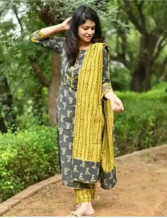 Product uploaded by VIPIN FASHION SURAT on 1/31/2023