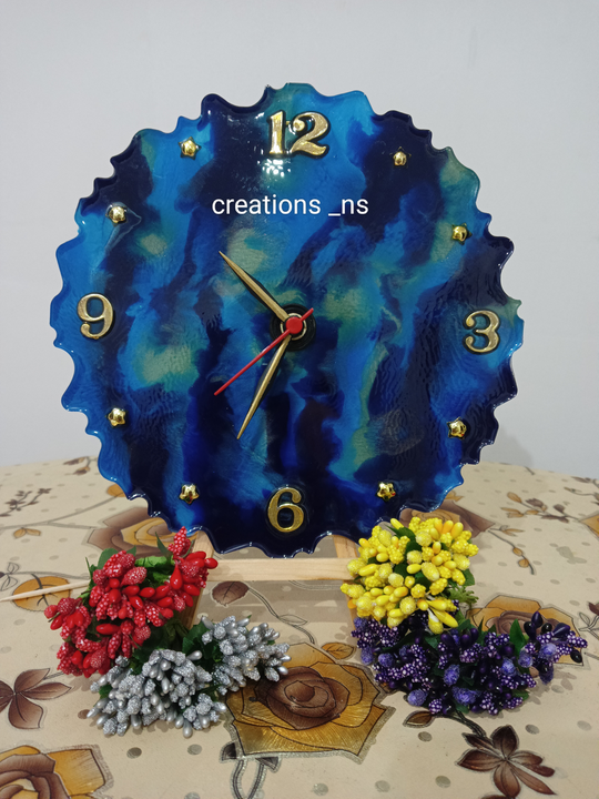 Handmade resin table clock  uploaded by Resin handmade Artist on 1/31/2023
