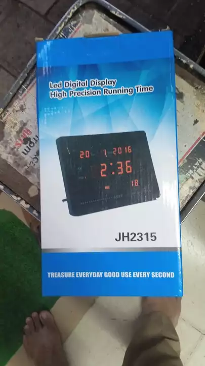 DIGITAL CLOCK WITH DAY TIME An TEMPREATURE uploaded by Star Products  on 2/1/2023